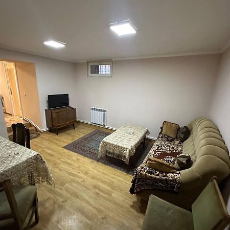 Appartamento Ghazaryan Erevan Esterno foto
