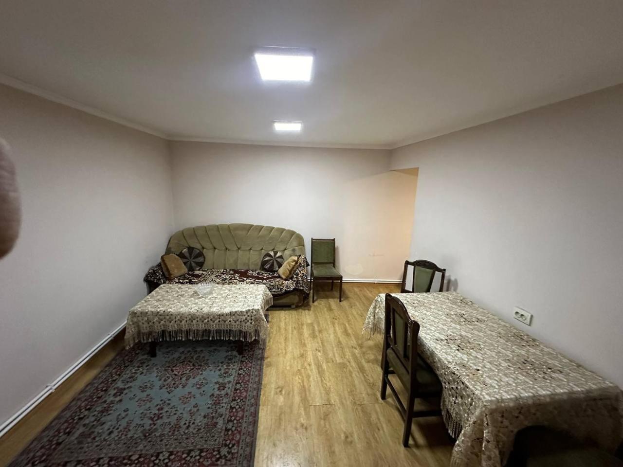 Appartamento Ghazaryan Erevan Esterno foto